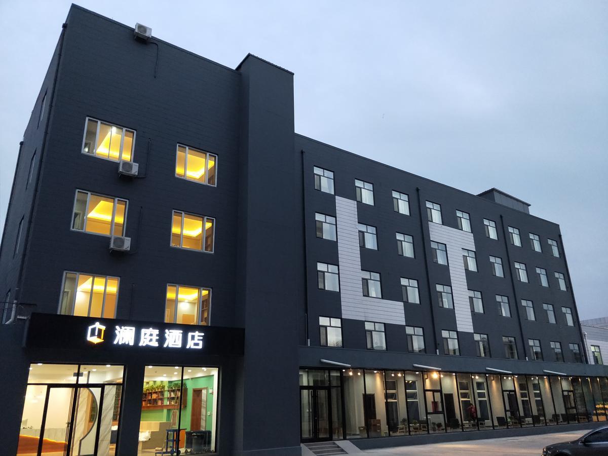 Lantern Hotel Hohhot Bagian luar foto