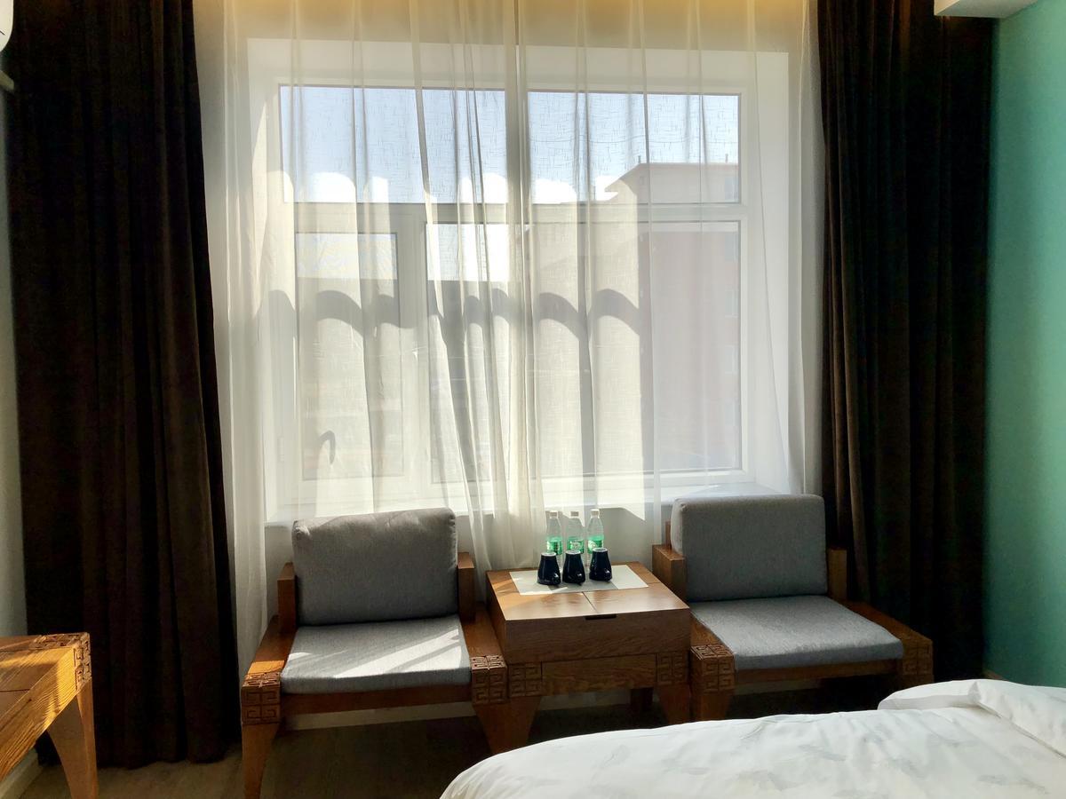 Lantern Hotel Hohhot Bagian luar foto