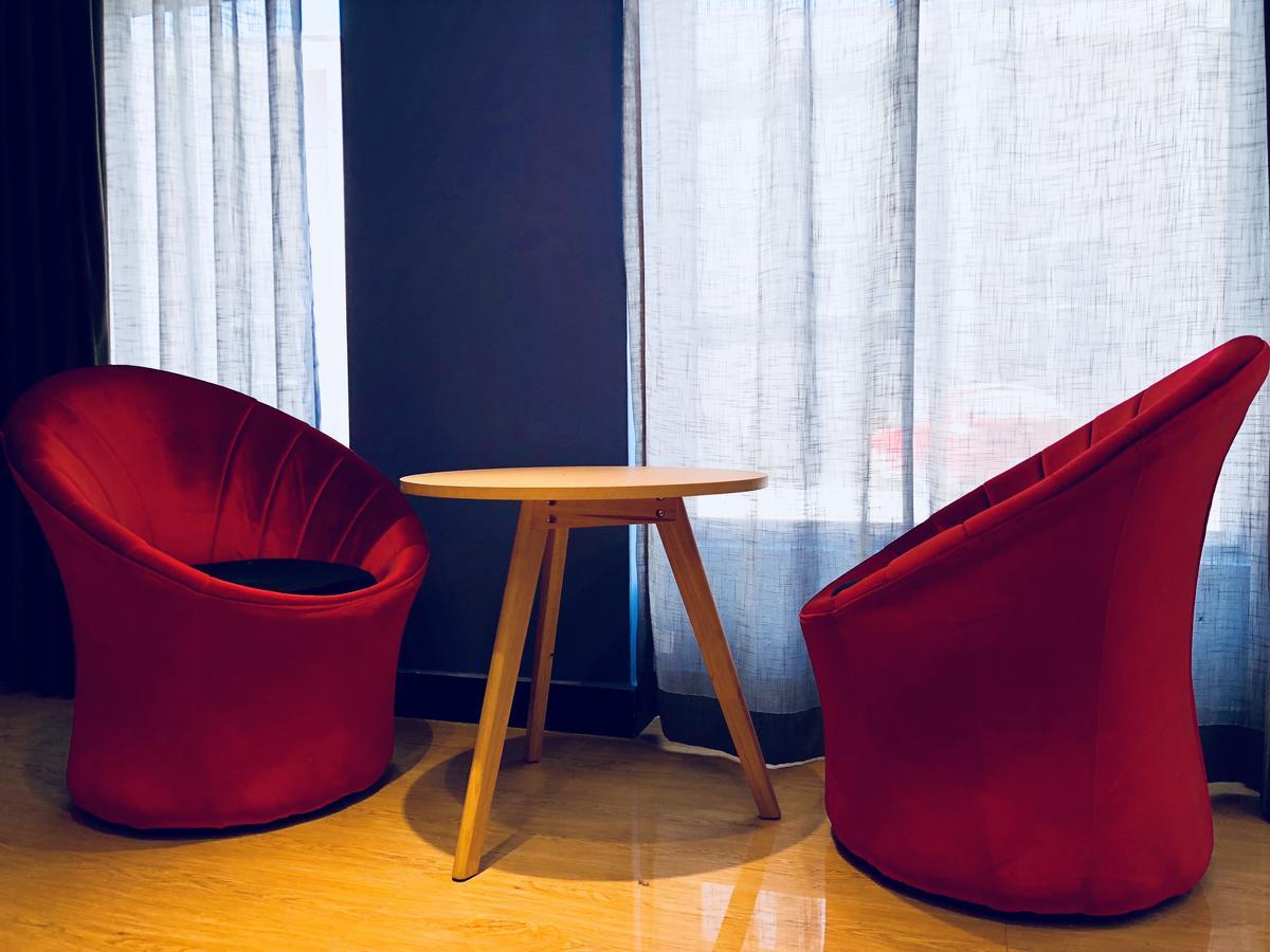 Lantern Hotel Hohhot Bagian luar foto
